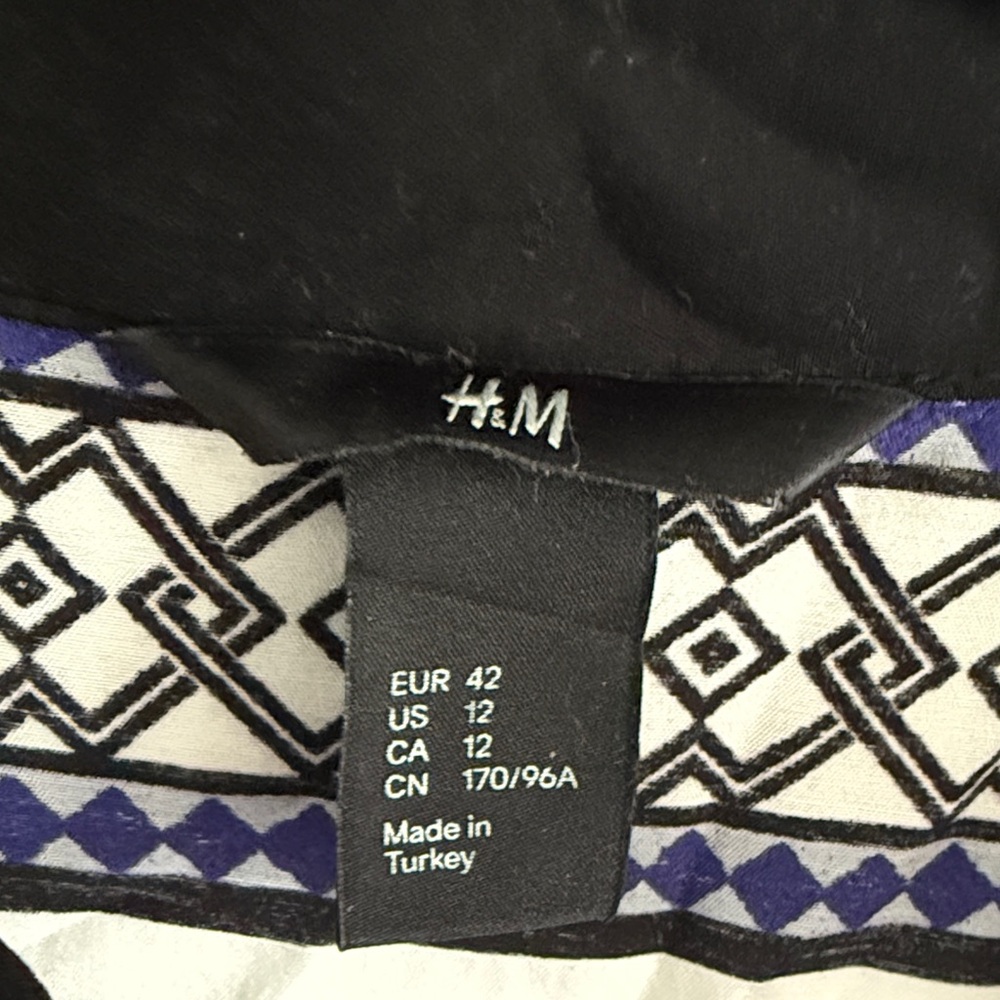 H&M Multicolor Patterned Blouse - Picture 2 of 4